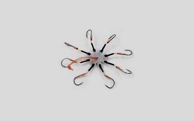 翻板钩的安装和使用方法